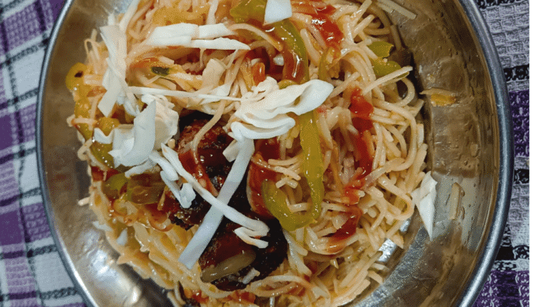 https://nehasvibe.com/easy-homemade-chowmein-recipe/