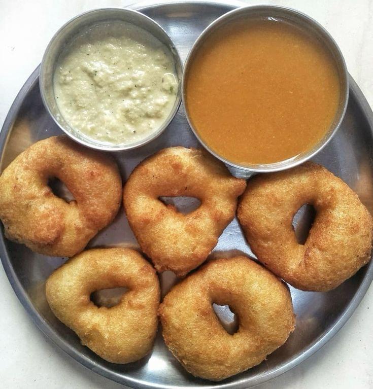https://nehasvibe.com/medu-vada-recipe/